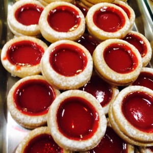 11026014_437116119777998_1862895121758354183_n